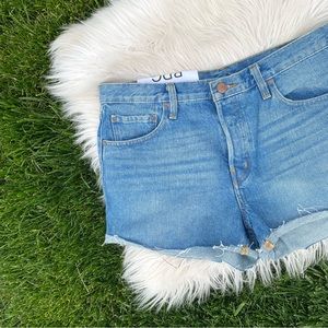 BDG tomgirl mid rise shorts 31W NWT